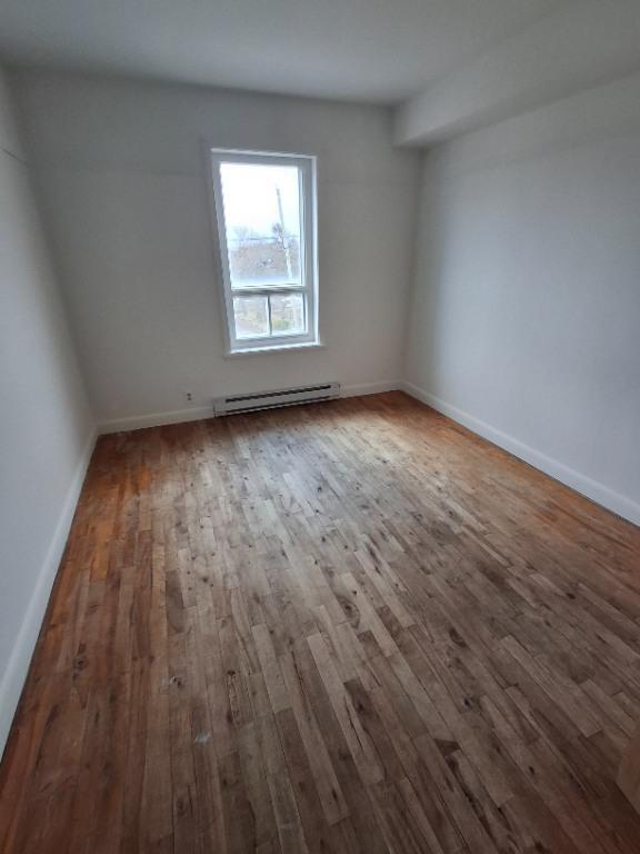 Logements 4 1/2 (3e étage) libre immédiatement | 3280893
