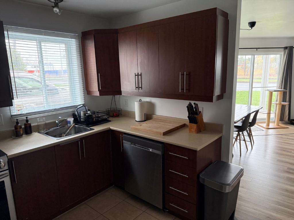 Superbe appartement lumineux à louer – 2 chambres | 3280992
