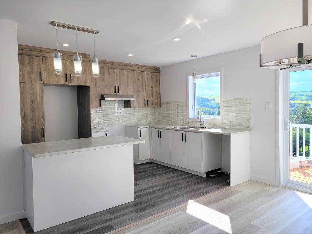 Maison Hauteville à louer à Amqui | 3281962