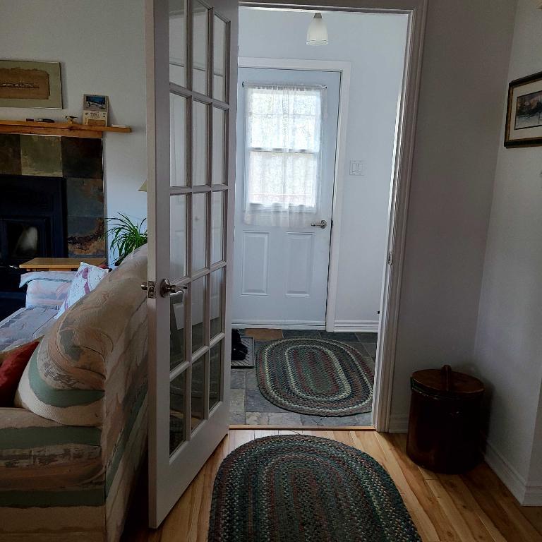 Appartement de rêve 4½, à louer à l’année 1500$/mois à Sutton | 3285366