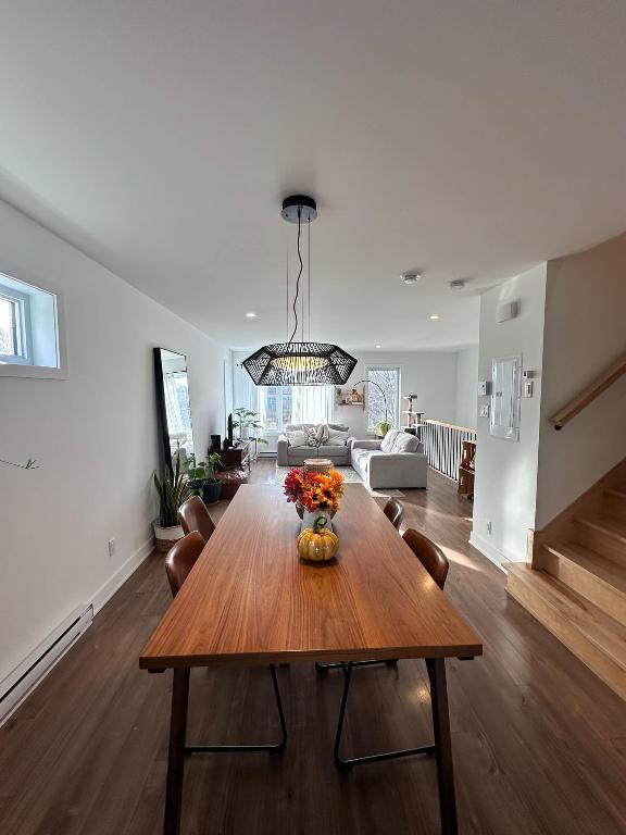 Grand appartement 4 1/2 sur 2 étages | 3280019