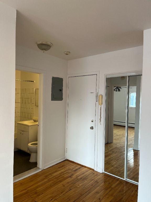 3 1/2 CHAUFFE EAU CHAUDE PRES DU METRO A AHUNTSIC | 3276698