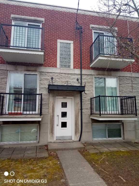3 1/2 ouvert à Ahuntsic est Montréal 1060$ | 3276759