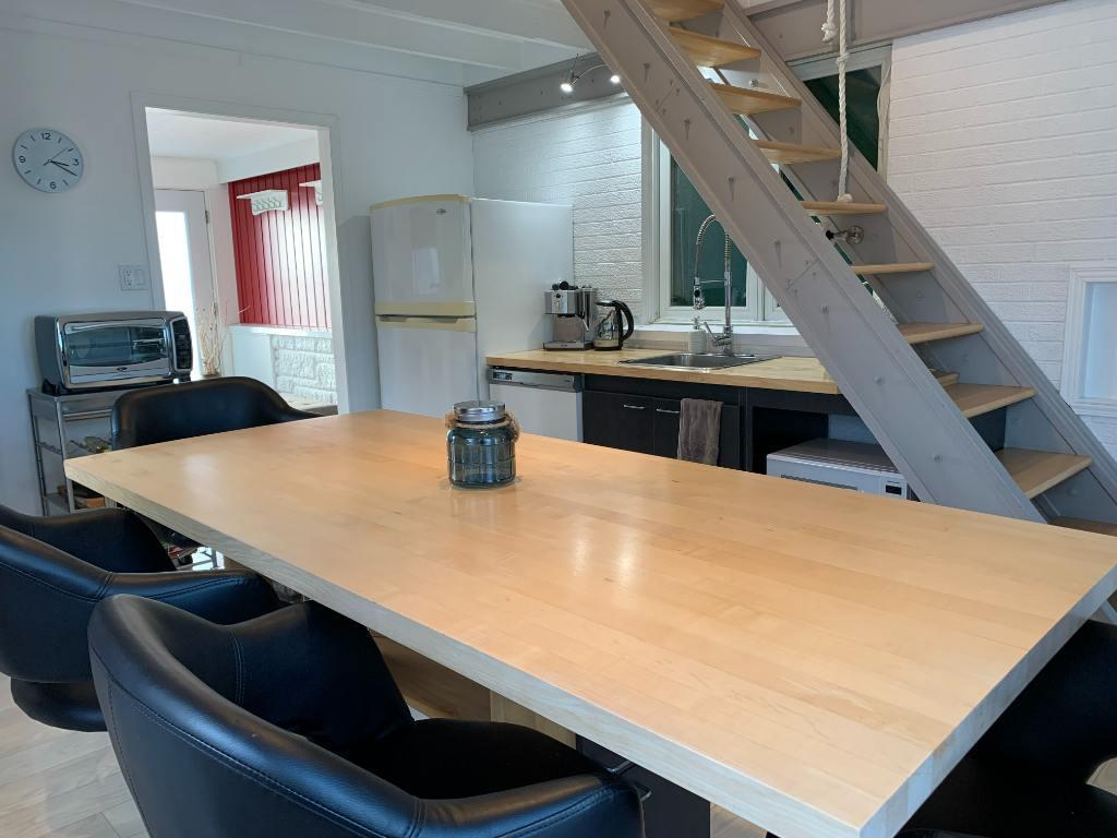 ENTREPRENEURS / COMMERÇANTS / BI-GÉNÉRATION : 5 1/2 + un loft à louer | 3276854