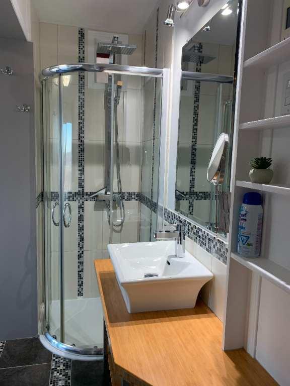 ENTREPRENEURS / COMMERÇANTS / BI-GÉNÉRATION : 5 1/2 + un loft à louer | 3276854