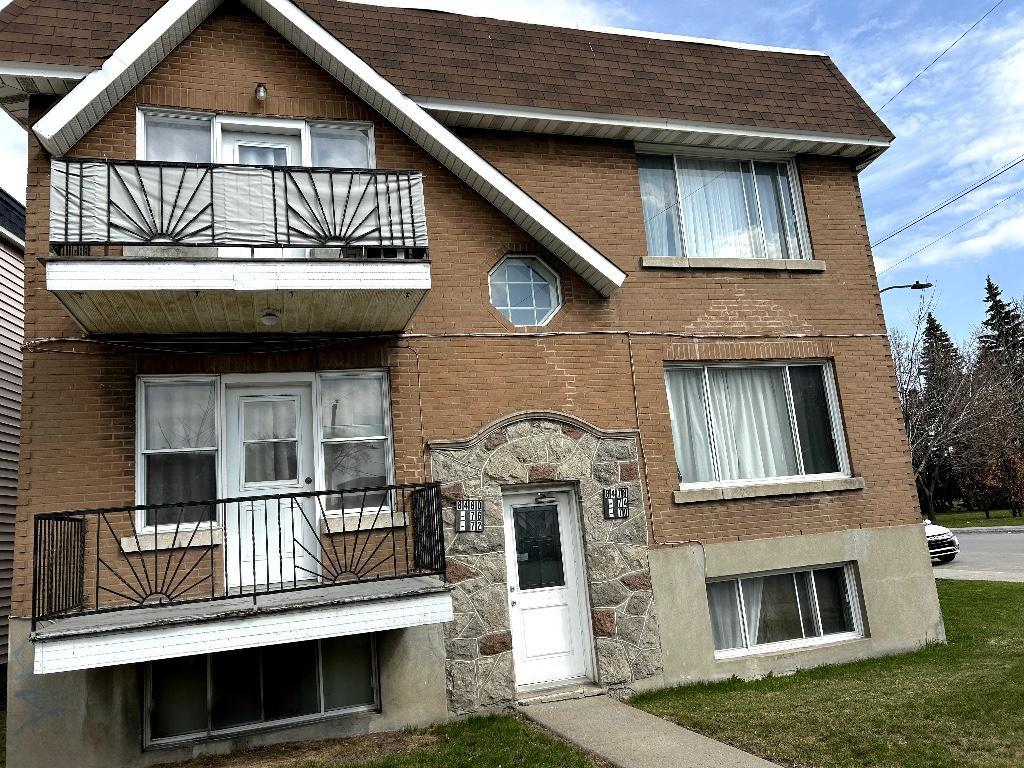 Logement à louer Montréal-Mercier libre juillet 1480$ stationnement. Transport en commun,centre commercial de marche,parc Belle-Rive 514 235-2367 | 3277867