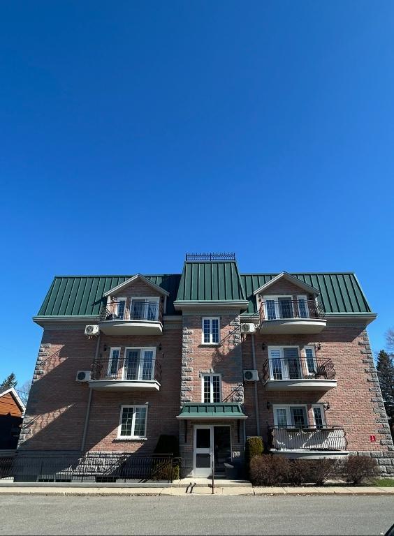 Appartement 3 1/2 en résidence | 3278054