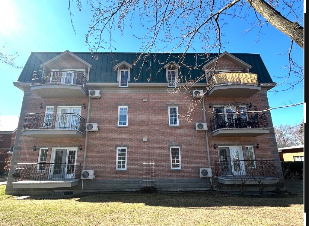 Appartement 3 1/2 en résidence | 3278054