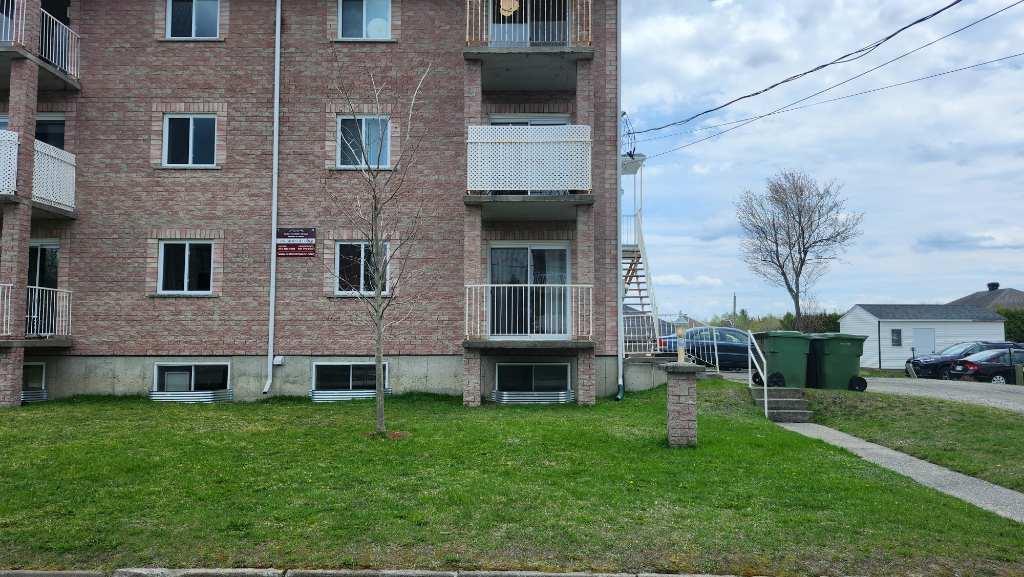 Appartement de 3 chambres sur 2 étages avec garage double | 3278112