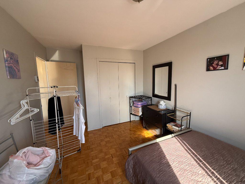 41/2 a Laval dispo 1 Juillet 2026 stationnement, Thermopompe | 3278113