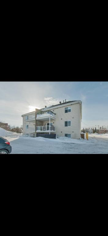 Appartement à louer 4 1/2 | 3278115