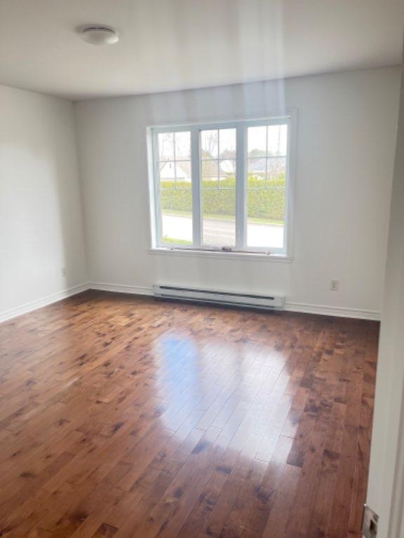 Haut de maison 5 1/2 spacieux | 3276545
