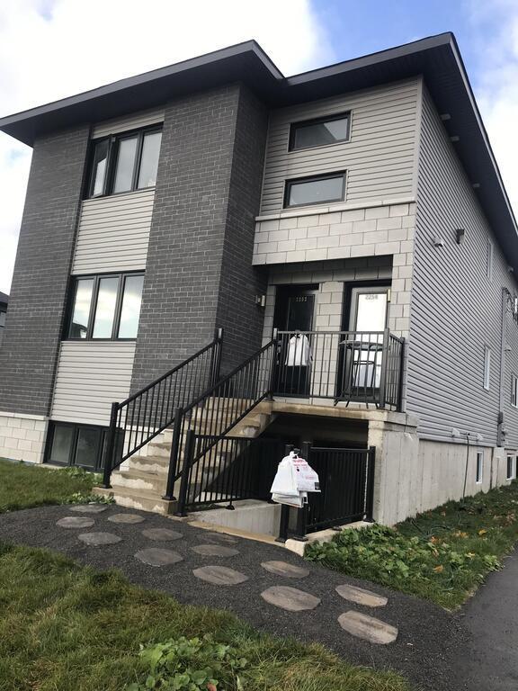 À LOUER– Grand 5 ½ Au Coeur De St-Jerome | 3278164