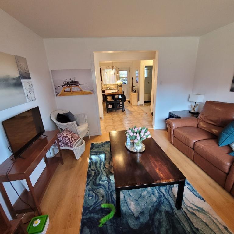 4 1/2 Vieux-Longueuil RÉNOVÉ | 3278703
