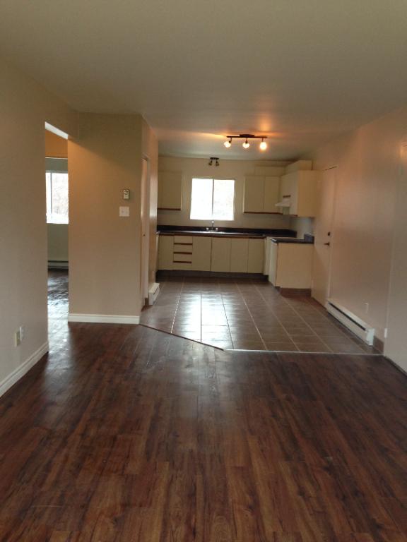 Grand 4 ½ Chateauguay - rue Rousseau | 3278735