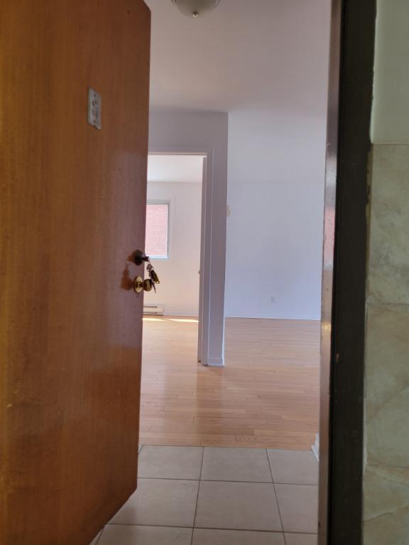 SUPERBE 5 1/2 ensoleillé | 3278745