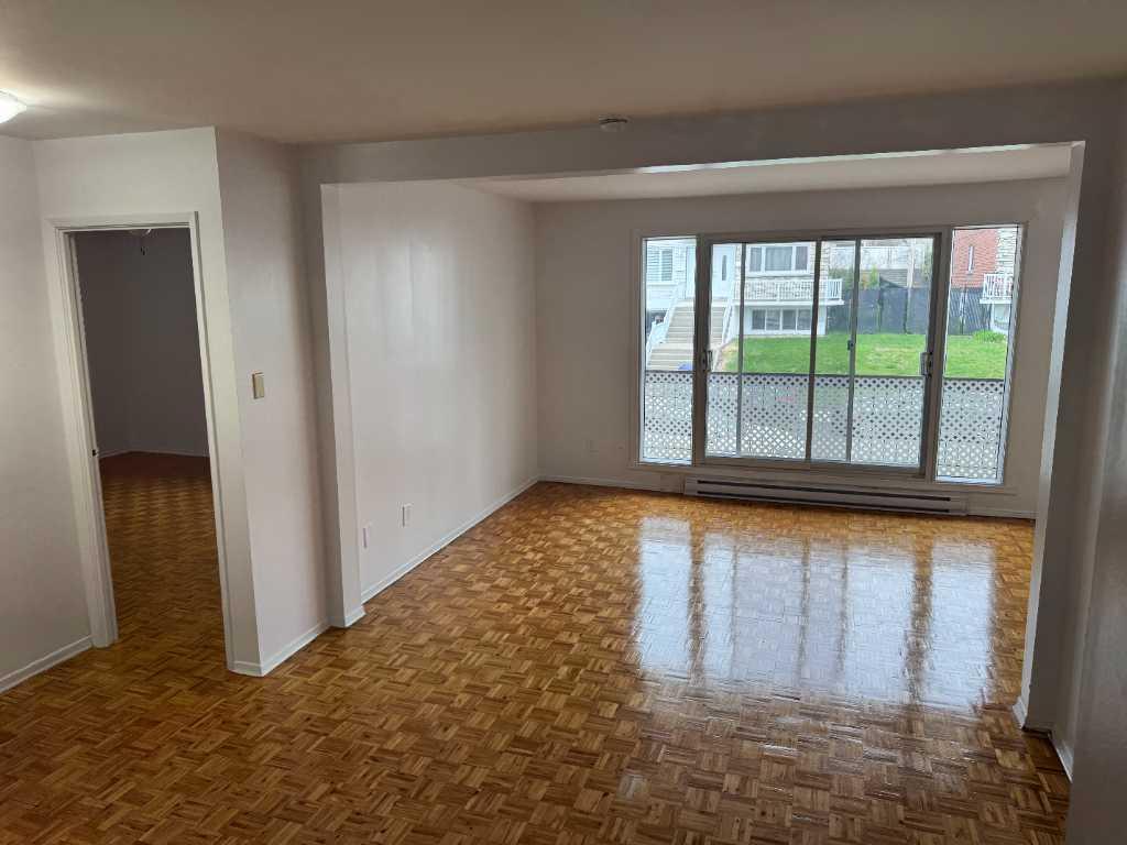 Laval, St-Vincent-de-Paul, Grand 4 1/2 à louer | 3277814