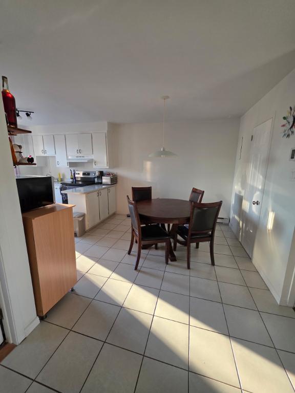 Laval-Des-Rapides, Grand 4 1/2 à louer | 3277873
