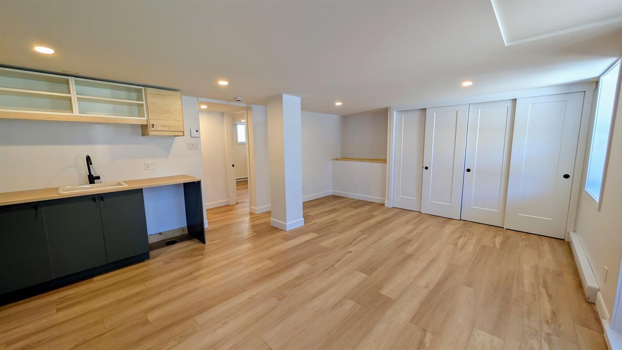 Immeuble - 448-456 Principale Nord Richmond 3 Et Demi Refait à Neuf - Richmond | 3263531