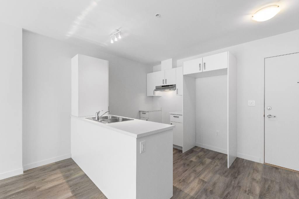 3 1/2 à louer maintenant - Châteauguay -- Piscine Intérieur et Gym | 3279285