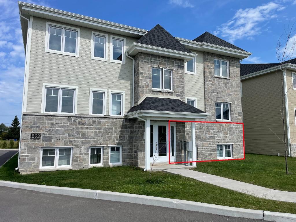 4½ moderne 2022 – 1er juillet – Saint-Mathieu | 3279325