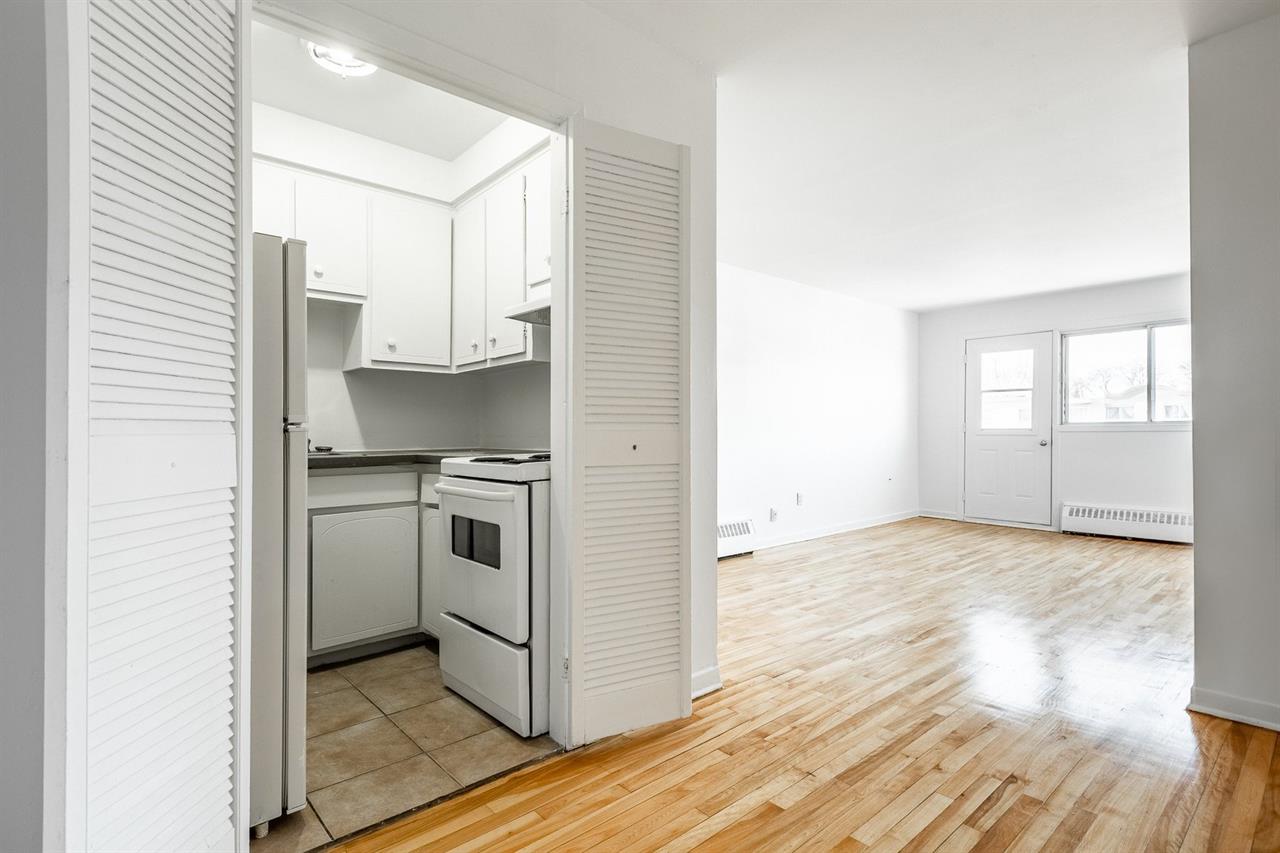 1 Bedroom - 6293 Sherbrooke Est,, Montréal | 3264238