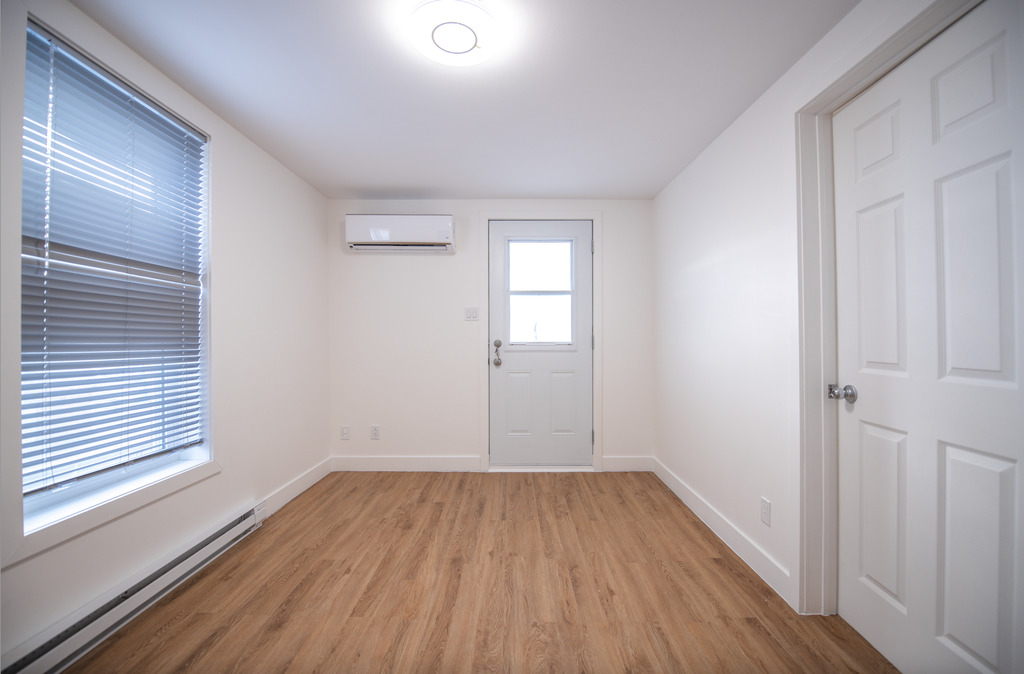 Grand Appartement 4 1/2 à Louer | 3264361