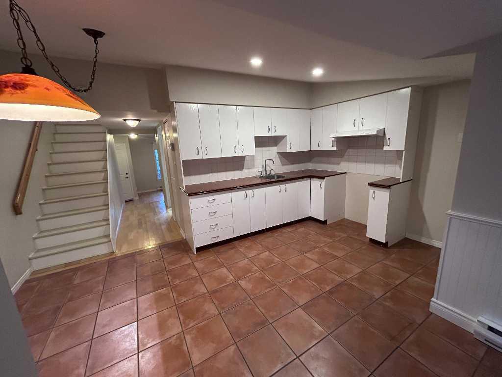 Maison de ville à Magog - BELLE OPPORTUNITÉ POUR PERSONNES RETRAITÉES! | 3282767