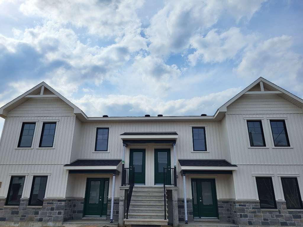 Grand 4 1/2 neuf avec garage privé | 3280114