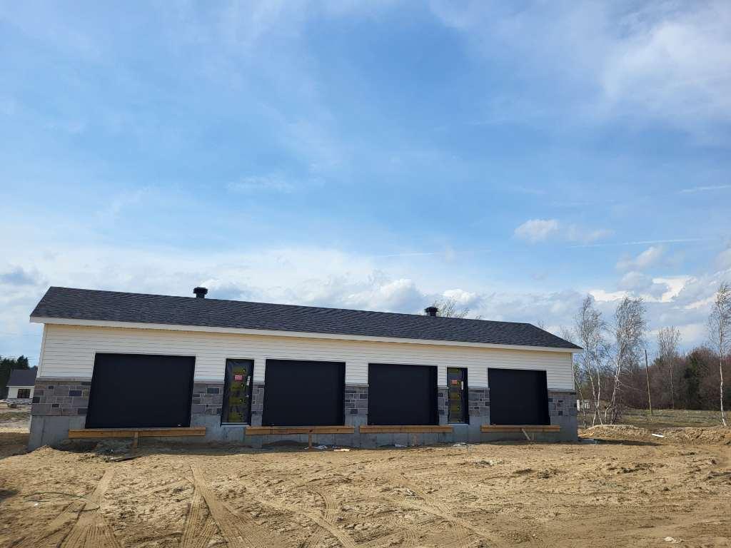 Grand 4 1/2 neuf avec garage privé | 3280114