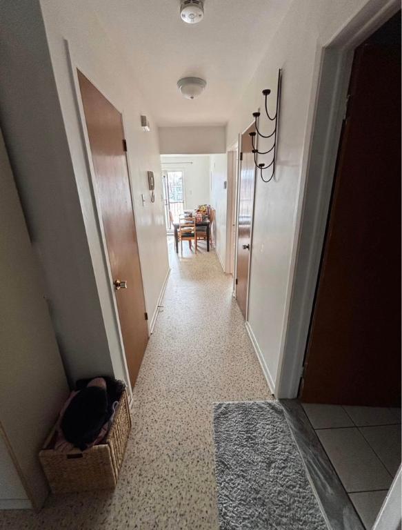 5 1/2 à louer, St Leonard, Metro Cadillac, $1850 | 3279349