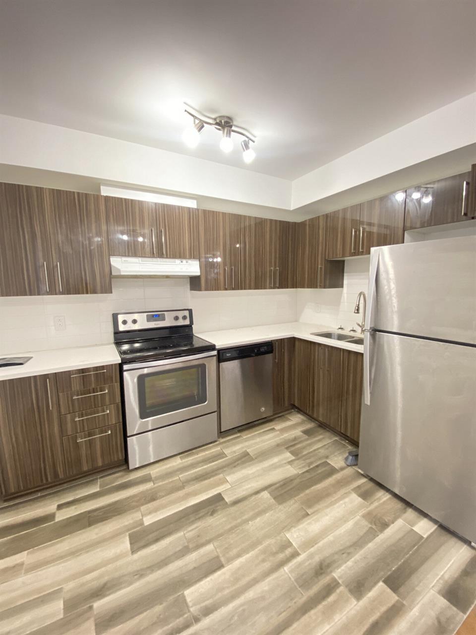 110 - 7070 Cote Saint Luc Road, Montréal | 3278247