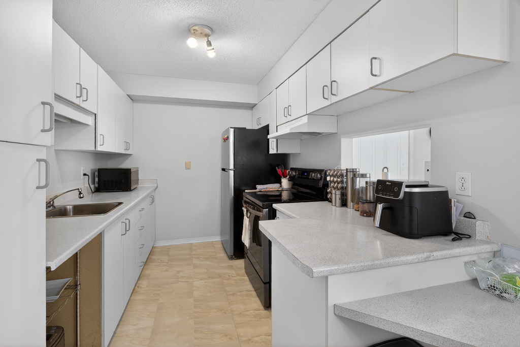 BEAU GRAND CONDO TRÉS TRANQUILLE 1300 PC | 3233777