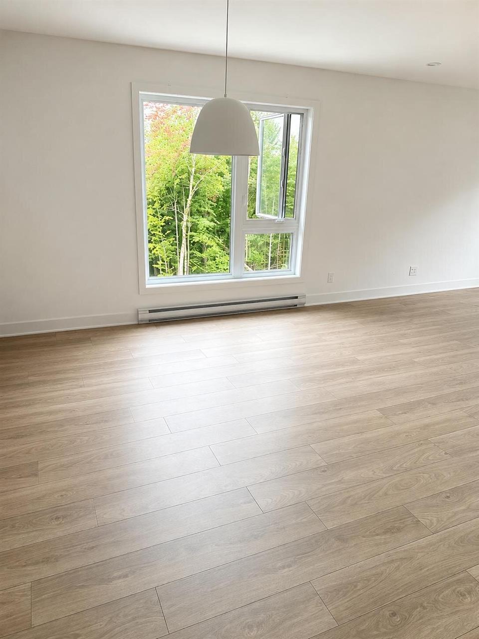 Immeuble - 1132 Lamarche Spacieux 5 1/2 à Louer | 3282841