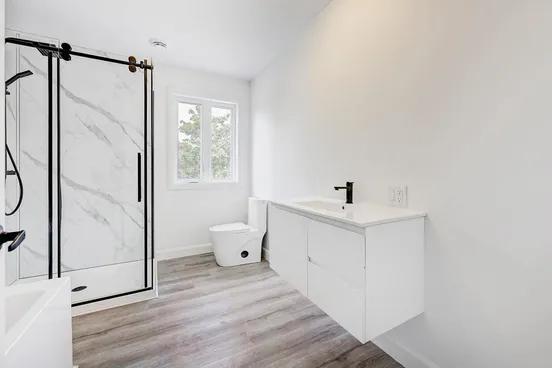 Appartements de 3 chambres entièrement rénovés avec entrée indépendante | 3281830