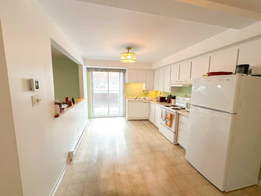 Superbe 4 1\2, lumineux et spacieux (900 pc) à St-Léonard | 3281831