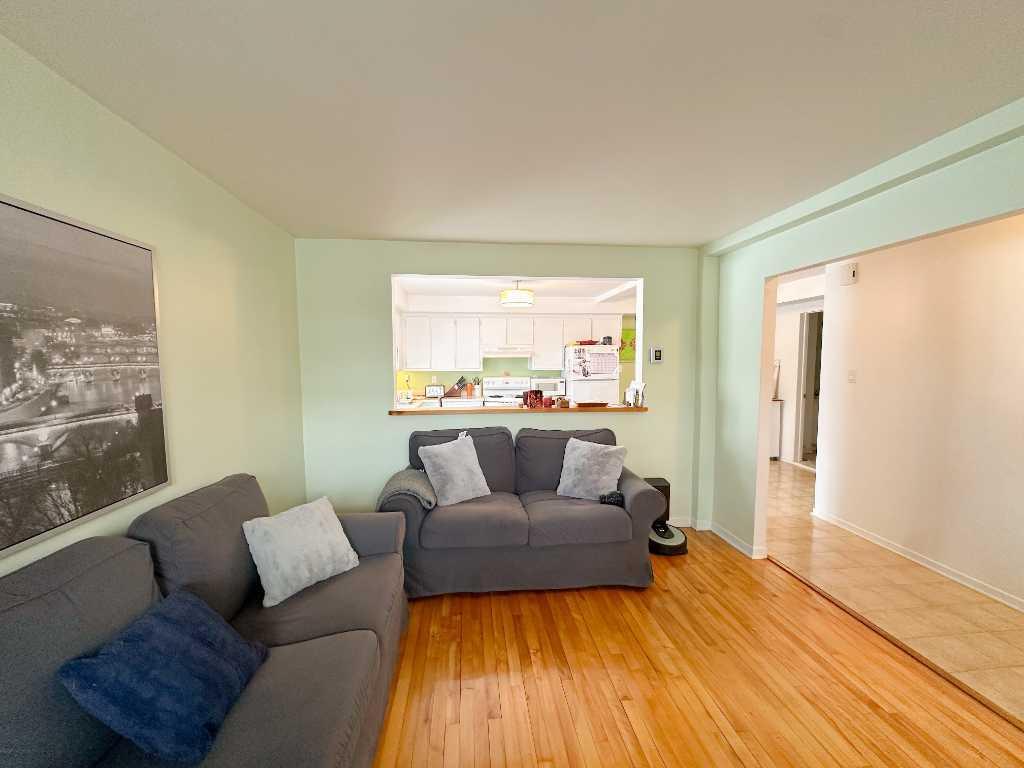 Superbe 4 1\2, lumineux et spacieux (900 pc) à St-Léonard | 3281831