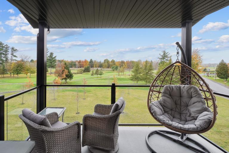 1 CH - 1 SDB - Bromont - $1,500 /mo | 3281836