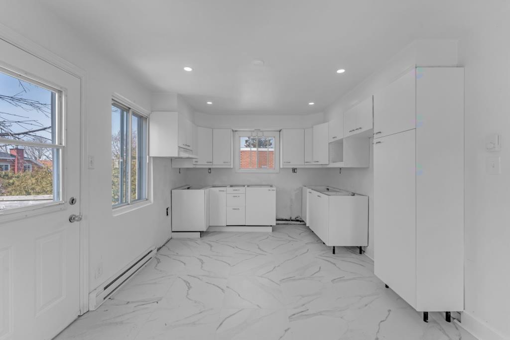 Grand 7½ rénové | 3 chambres | 2 salles de bain | Secteur calme | 3281857