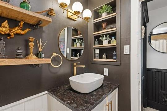 2 bed 1 bath + den in Knowlton | 3281865