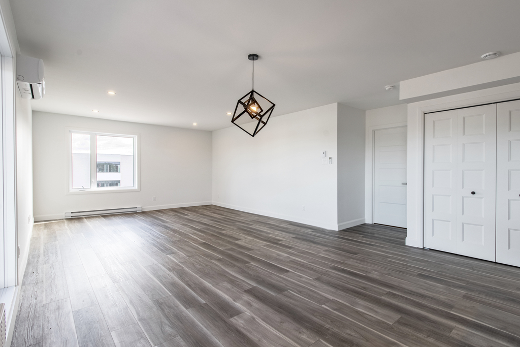 Magnifique 4 1/2 Disponible | 3267053