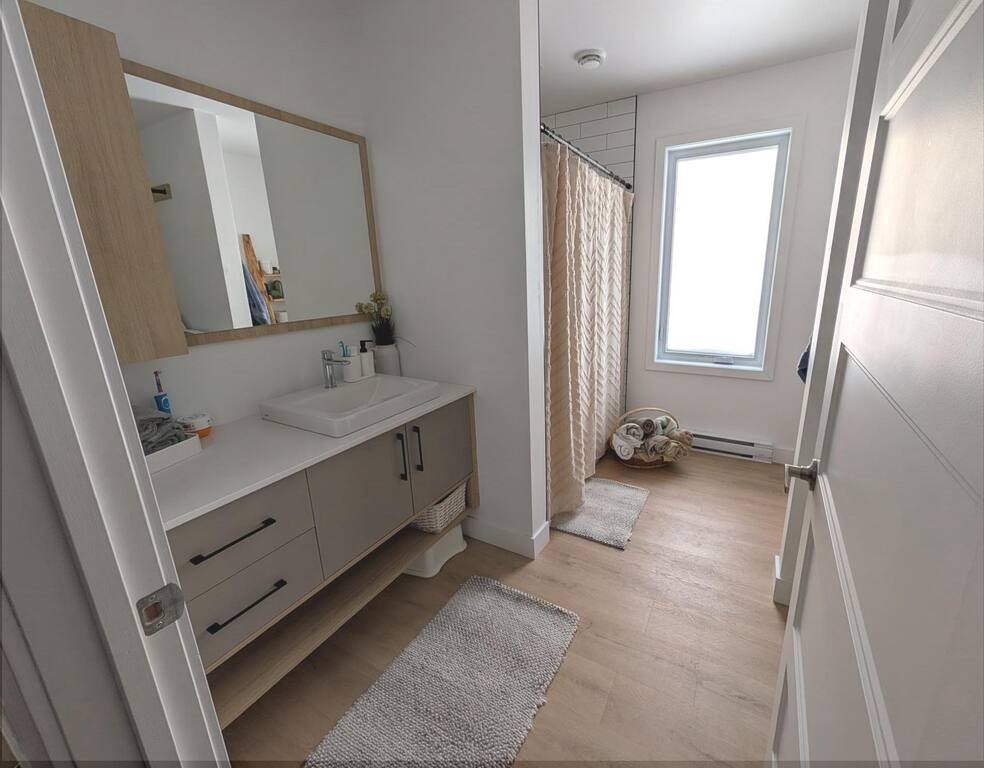 2 Chambres à Coucher 1 Salle De Bain | 3282585
