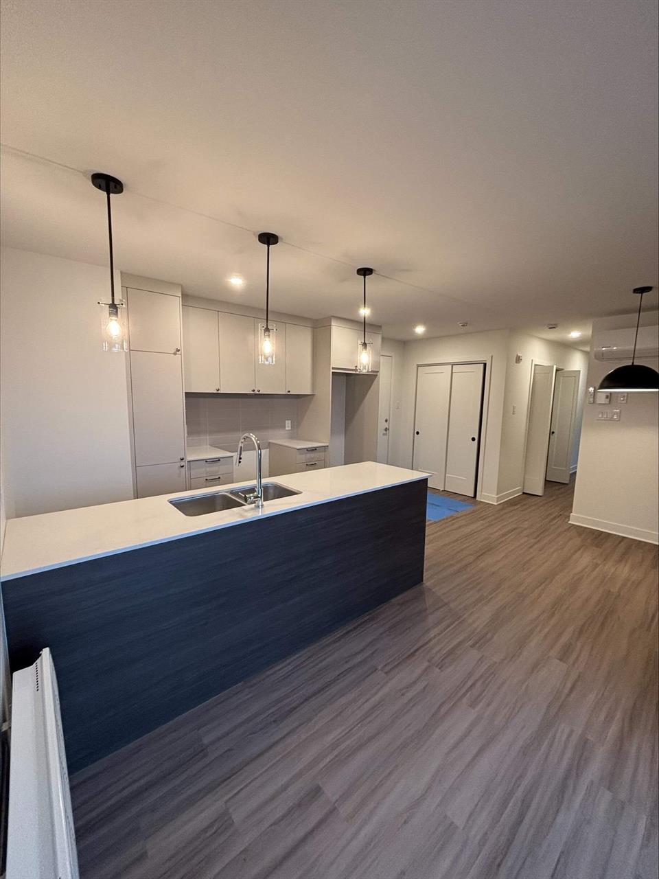 3 CH - 1 SDB - Saint-Hyacinthe - $1,600 /mo | 3275400