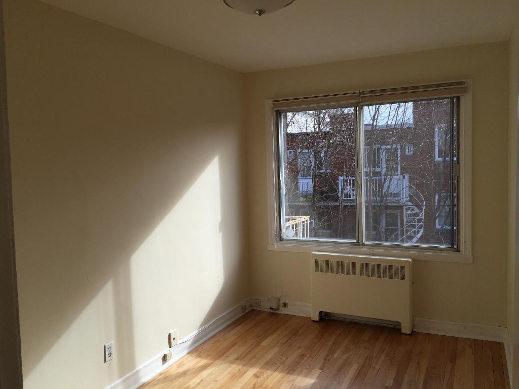 Upper Duplex for Rent / Ville St. Laurent | 3282770