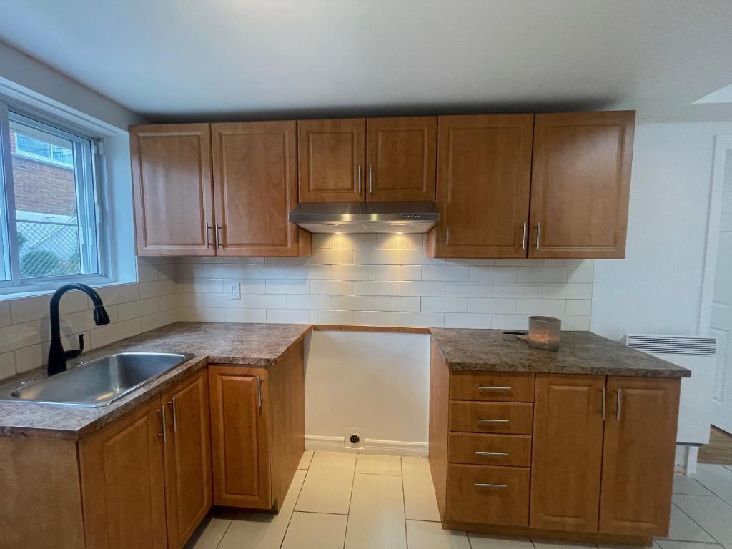 Louer apartment 3 1/2 rent Saint Leonard | 3282983
