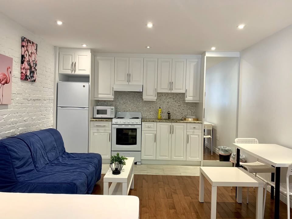 Centre-Ville - Beau Petit Studio Meublé | 3275581
