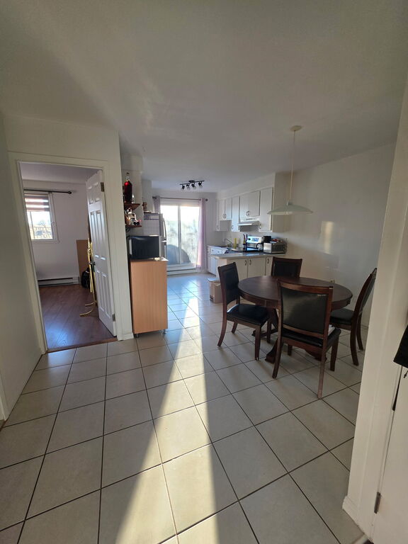 Laval-Des-Rapides, Grand 4 1/2 à Louer | 3278299