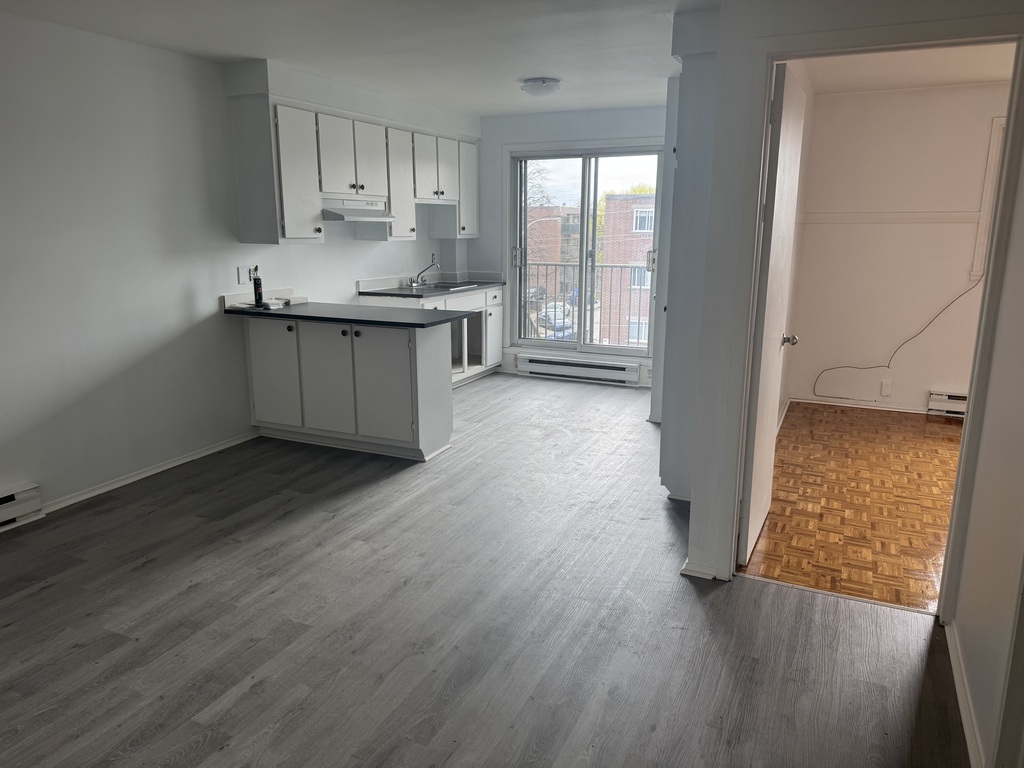 Laval-Des-Rapides, Grand 4 1/2 à Louer | 3278300
