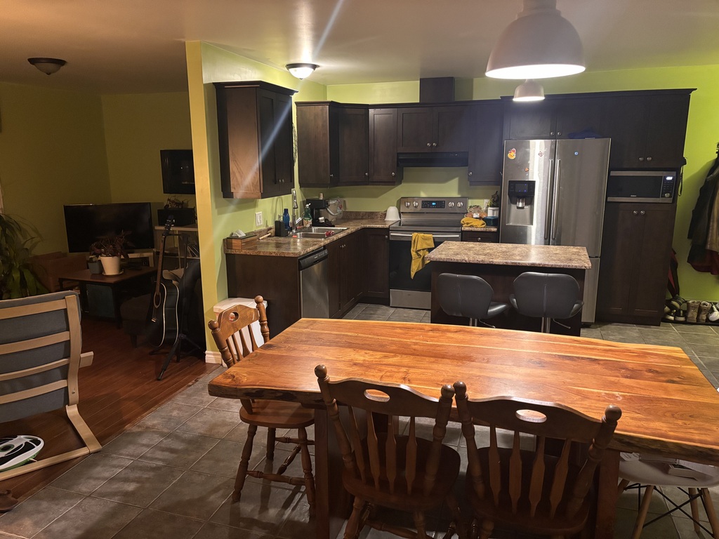Superbe 5 1/2 Bien Insonorisé | 3276385