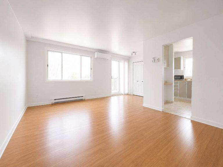 2 CH - 1 SDB - Longueuil - $1,450 /mo | 3283580